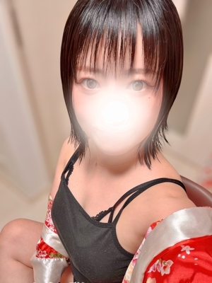 由佳