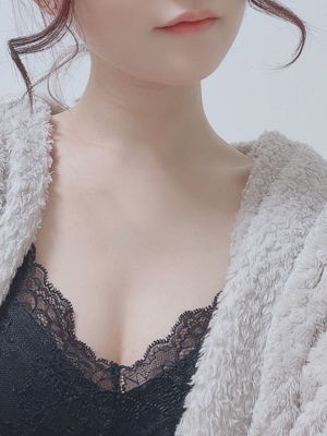 汐見なぎ