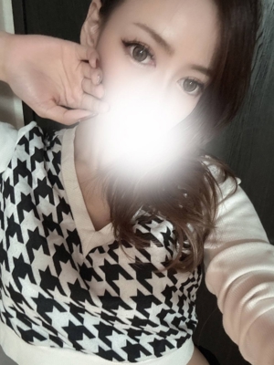 小倉北のメンズエステ・メンズアロマのお店「The・Ritz cache〜ザ・リッツ カシェ」の在籍メンズエステセラピスト｜福岡アロマエステ案内所